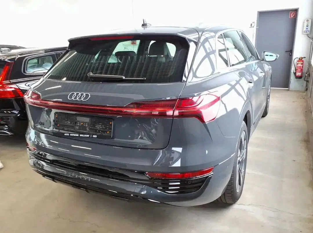 Audi Q8 e-tron - Thumbnail 4