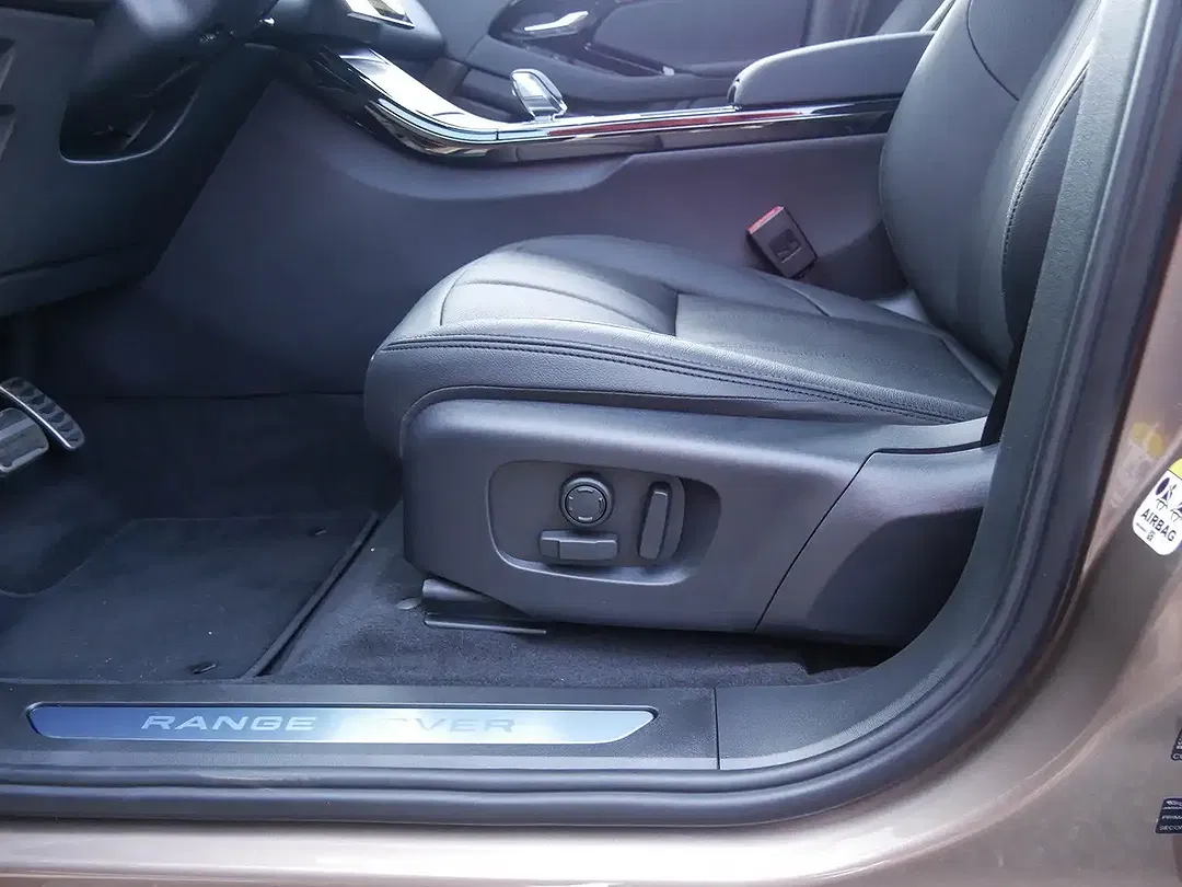 Land Rover Range Rover Evoque - Thumbnail 14