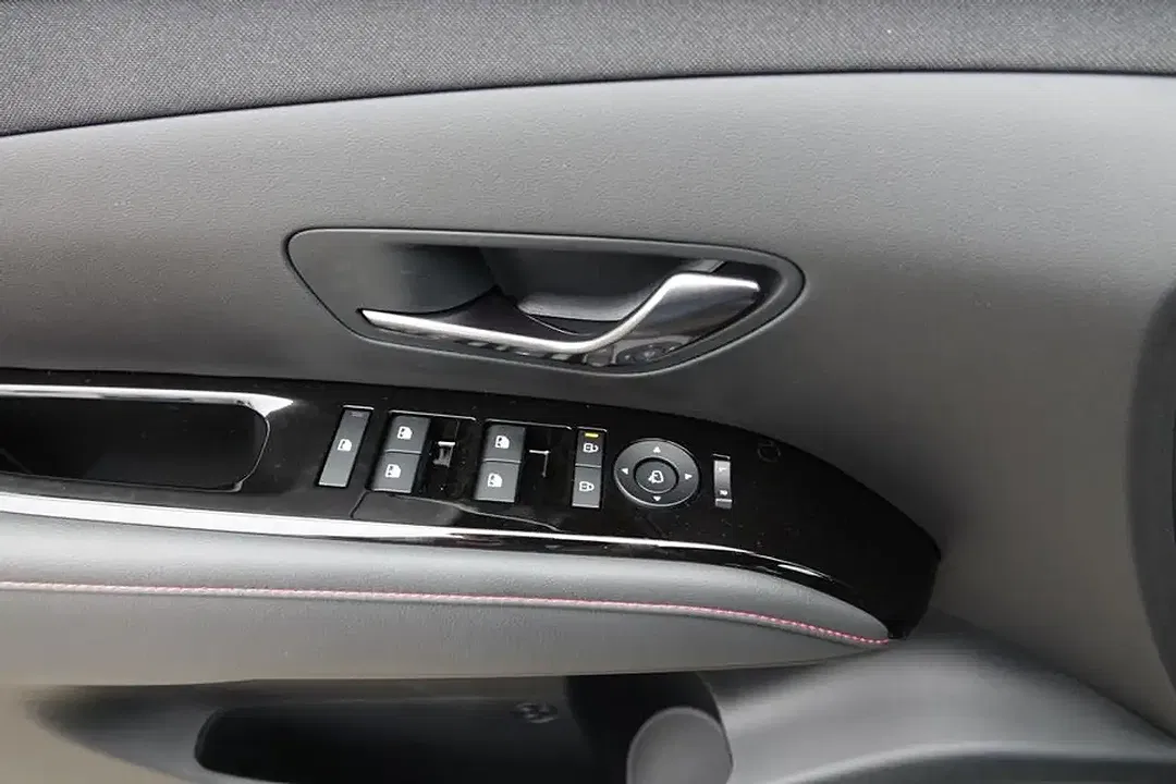 Hyundai TUCSON - Thumbnail 11