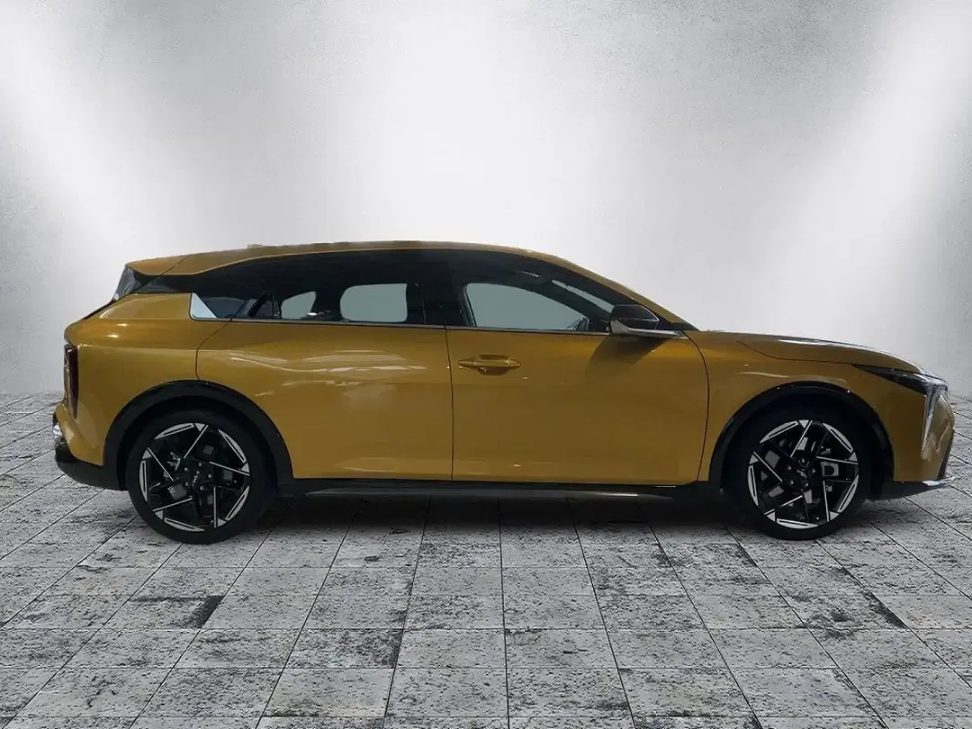 Kia K4 - Thumbnail 5