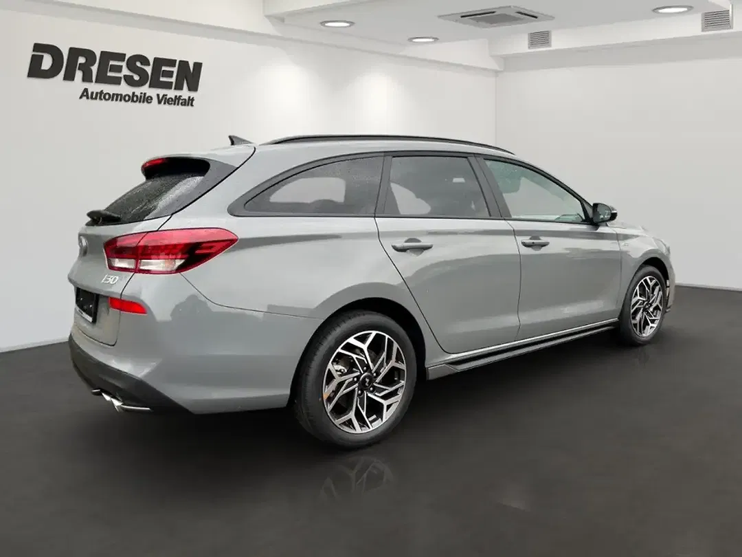Hyundai i30 - Thumbnail 3