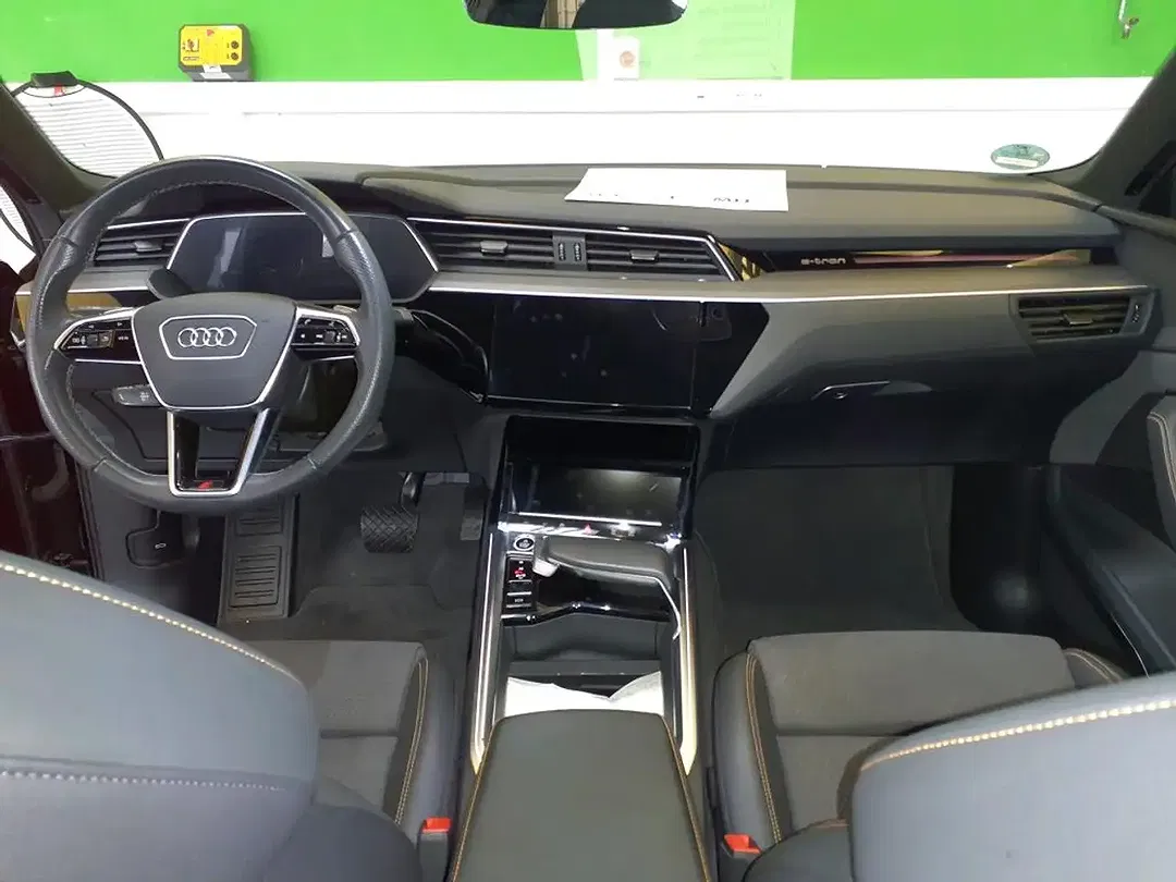 Audi e-tron - Thumbnail 5