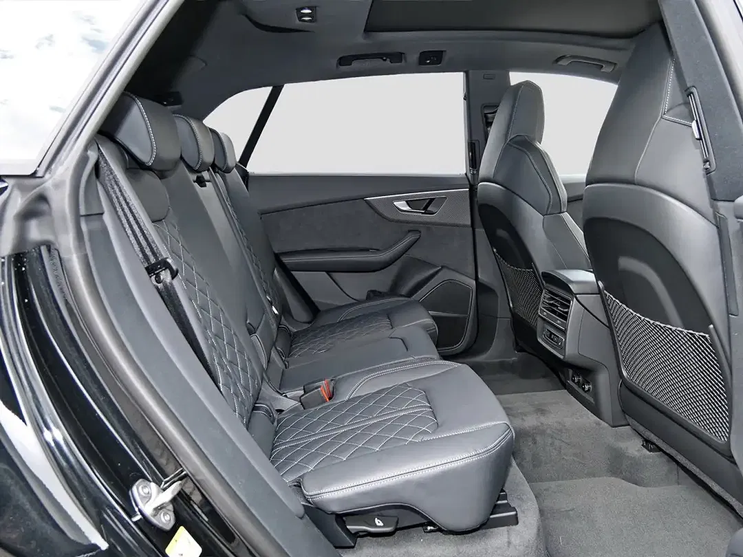 Audi Q8 - Thumbnail 10