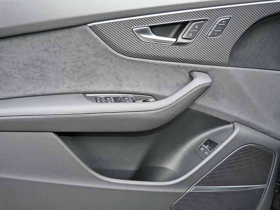Audi Q8 - Thumbnail 15