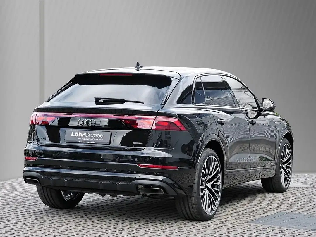 Audi Q8 - Thumbnail 4