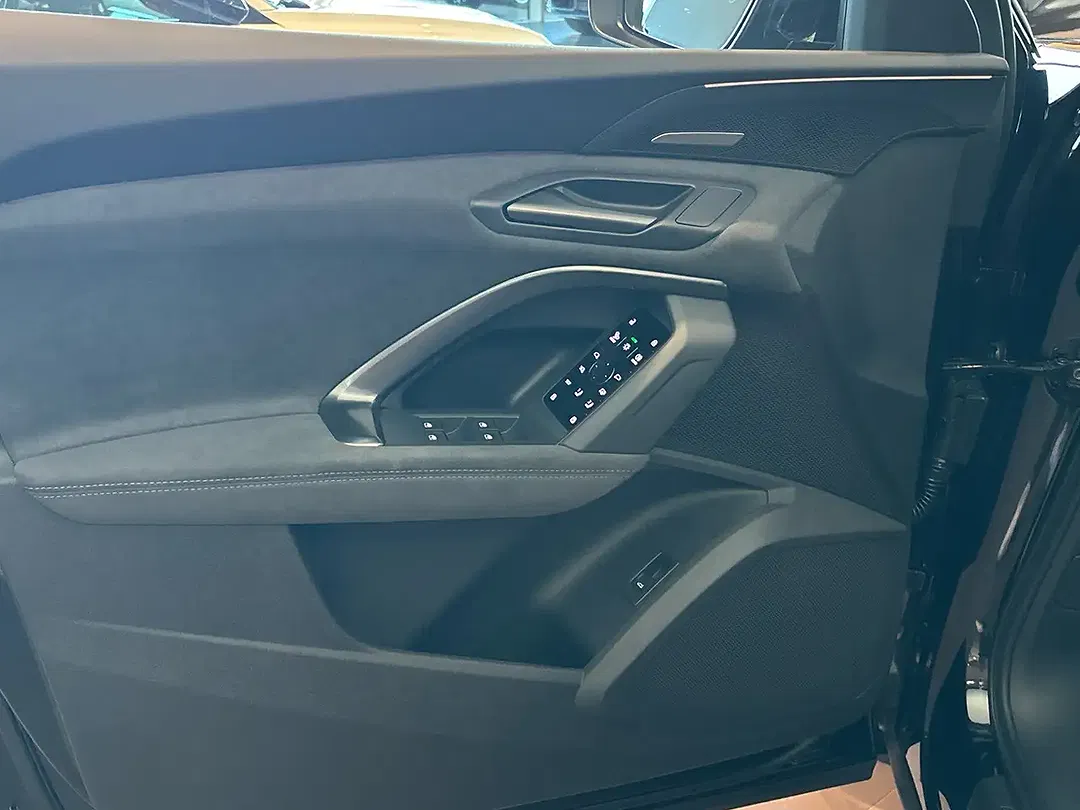 Audi SQ5 - Thumbnail 12