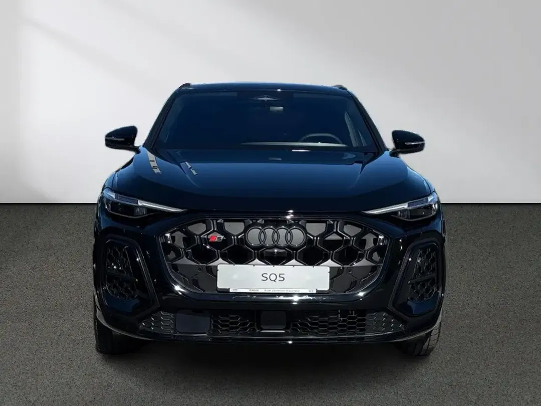 Audi SQ5 - Thumbnail 4