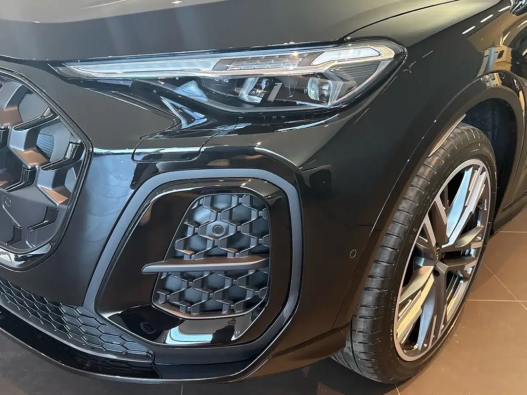 Audi SQ5 - Thumbnail 6
