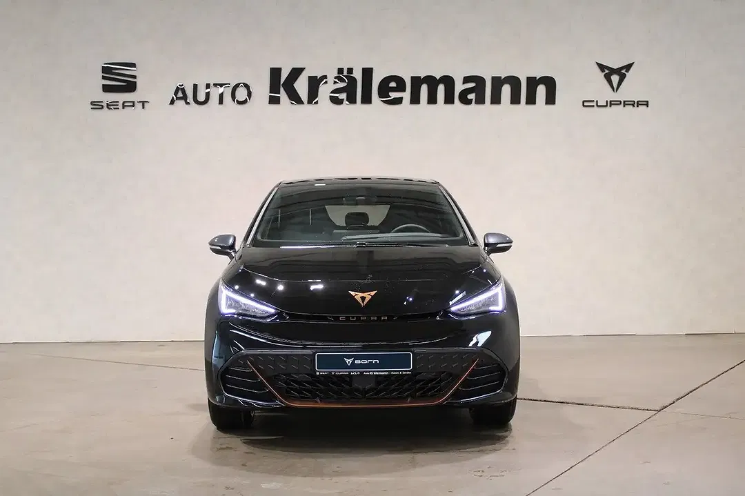 CUPRA Born - Thumbnail 2