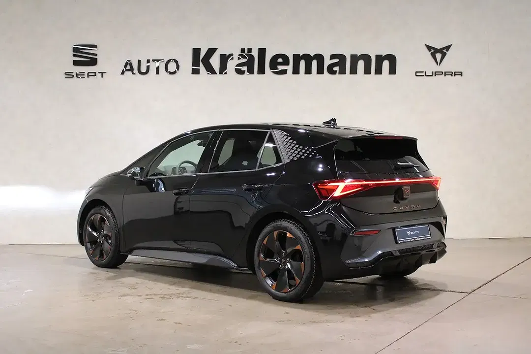 CUPRA Born - Thumbnail 5