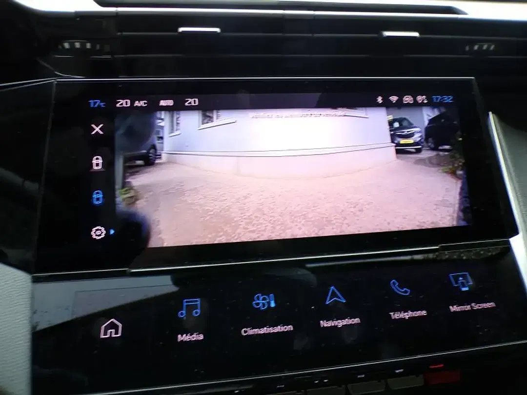 Peugeot 408 - Thumbnail 15