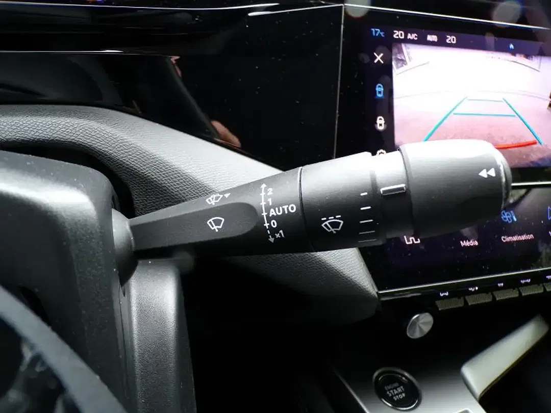 Peugeot 408 - Thumbnail 9