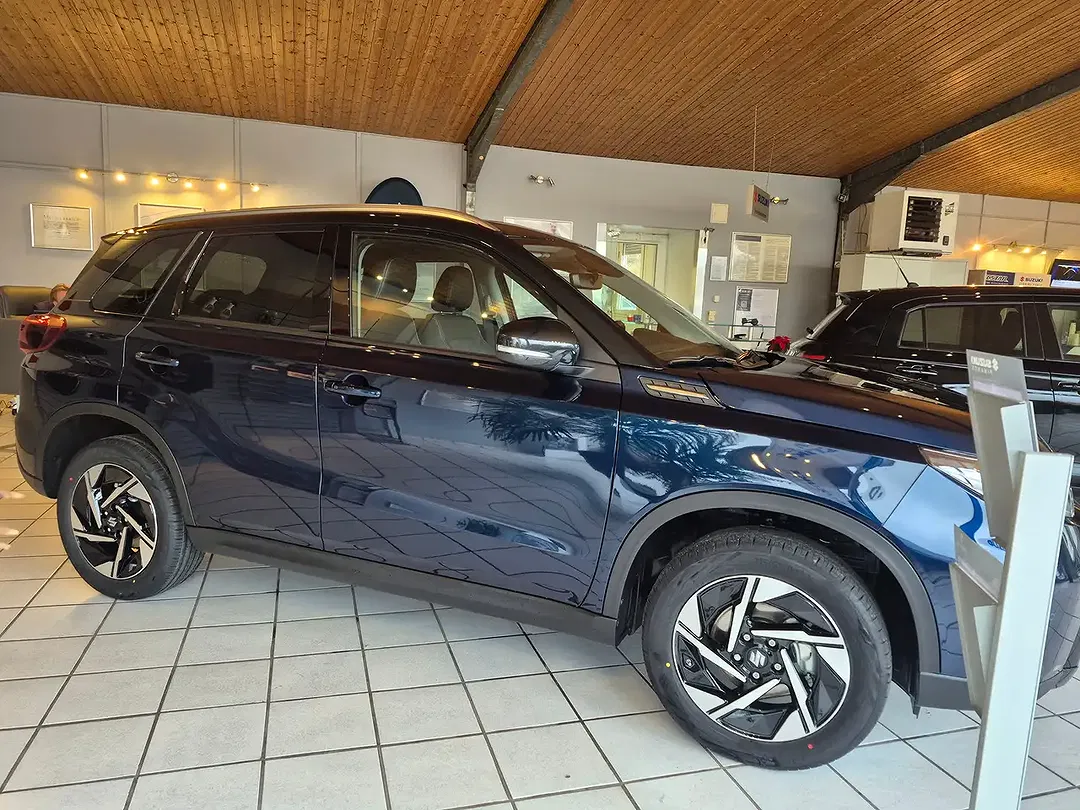 Suzuki Vitara - Thumbnail 5