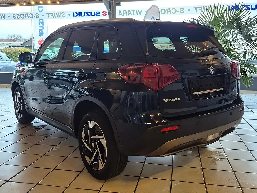 Suzuki Vitara - Thumbnail 8