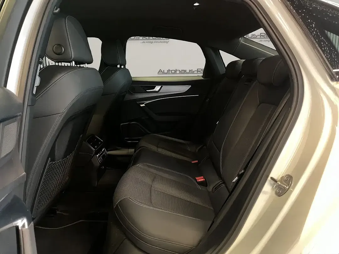 Audi A6 - Thumbnail 10