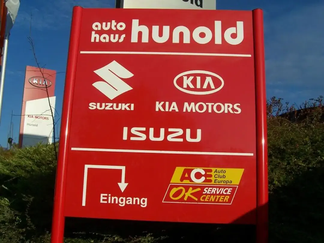 Suzuki Swift - Thumbnail 11