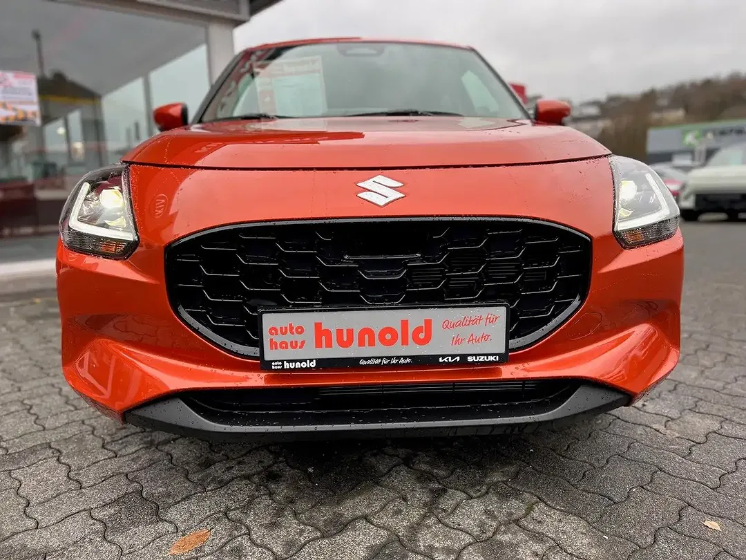 Suzuki Swift - Thumbnail 5