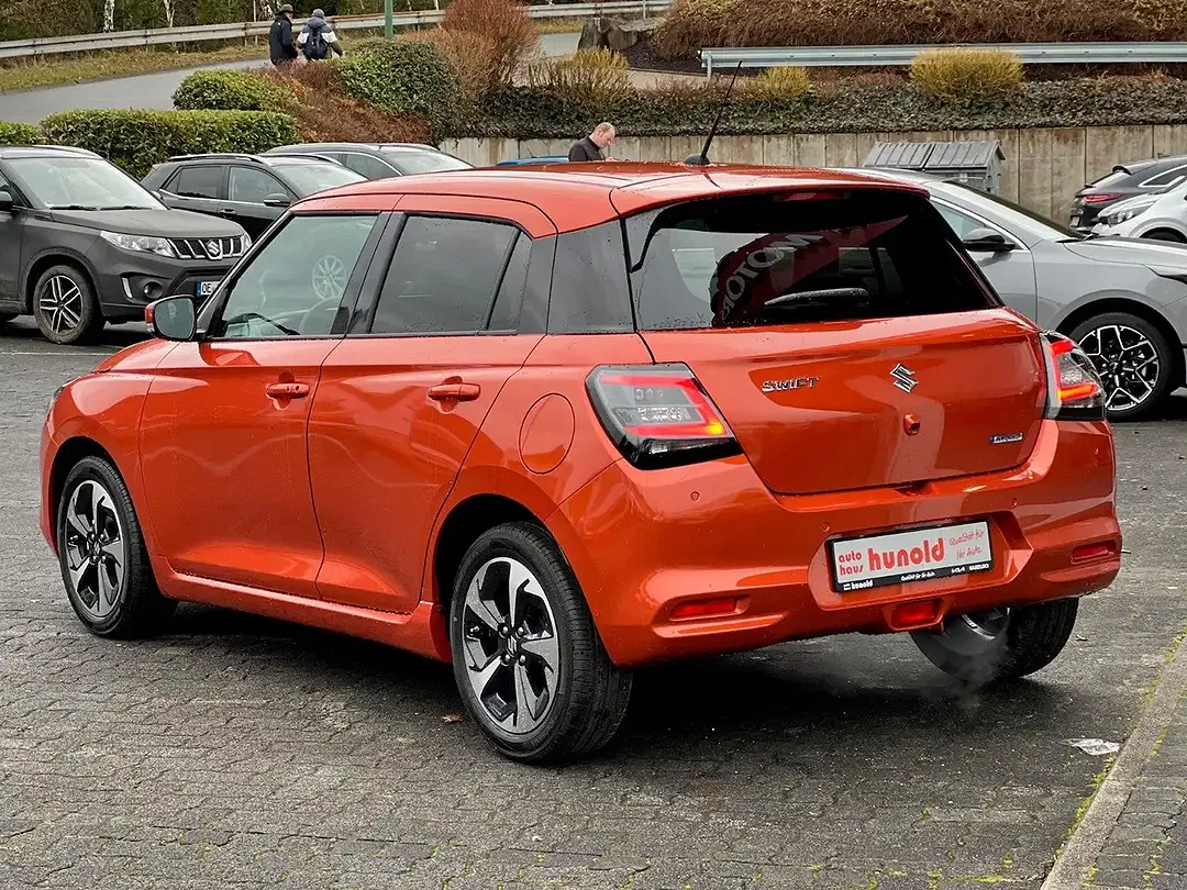 Suzuki Swift - Thumbnail 7