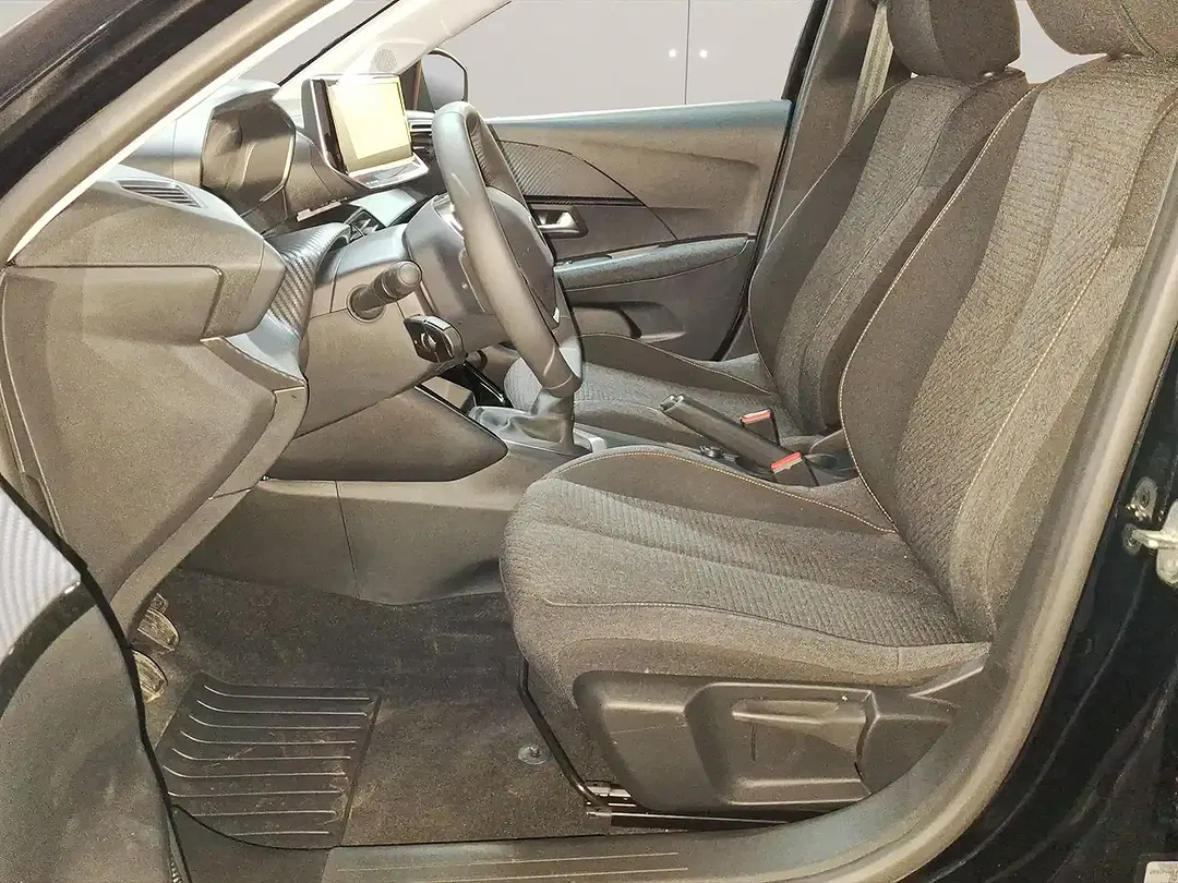 Peugeot 208 - Thumbnail 7
