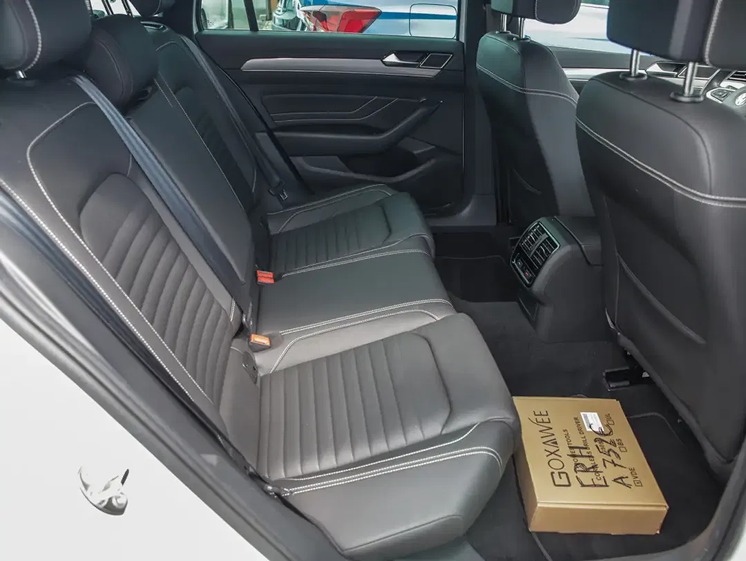 Volkswagen Passat Variant - Thumbnail 7