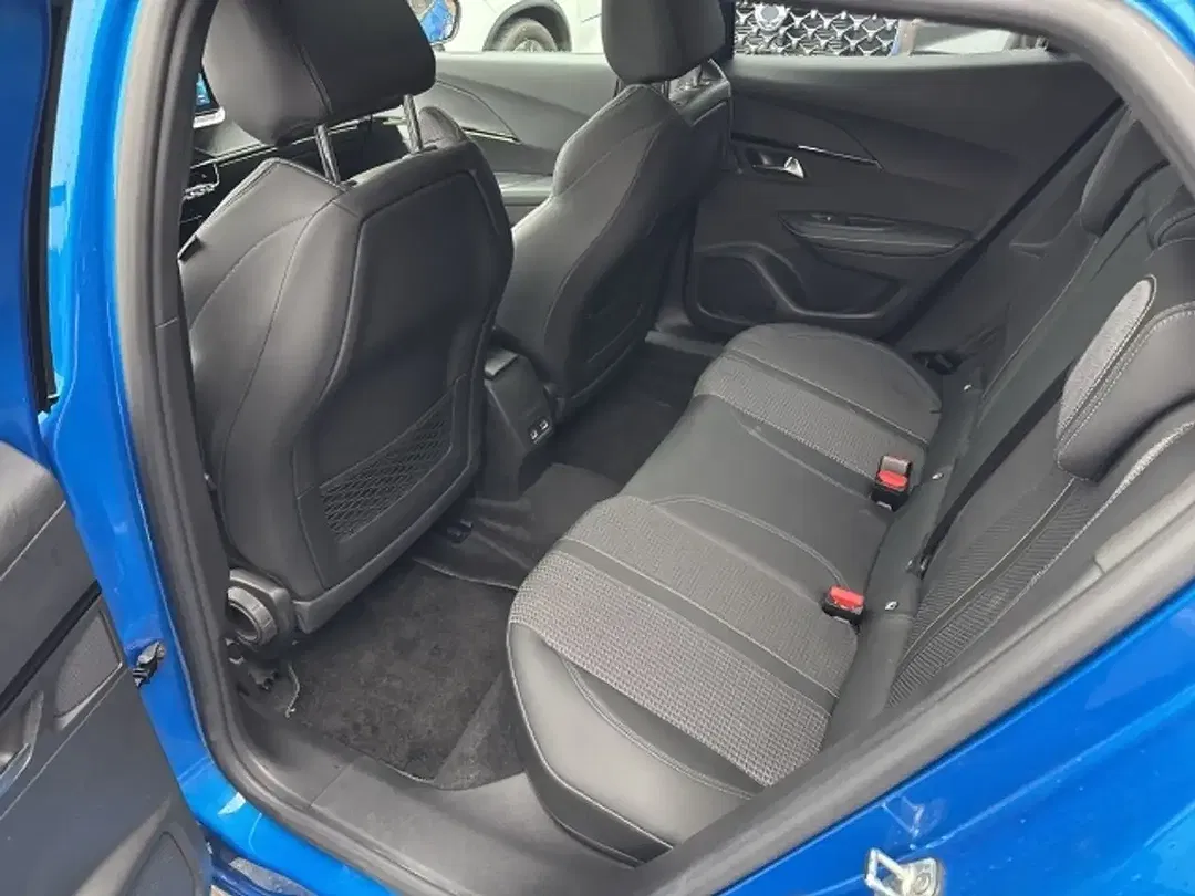 Peugeot 2008 - Thumbnail 8