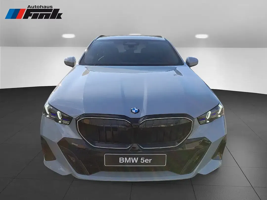 BMW 540 - Thumbnail 2