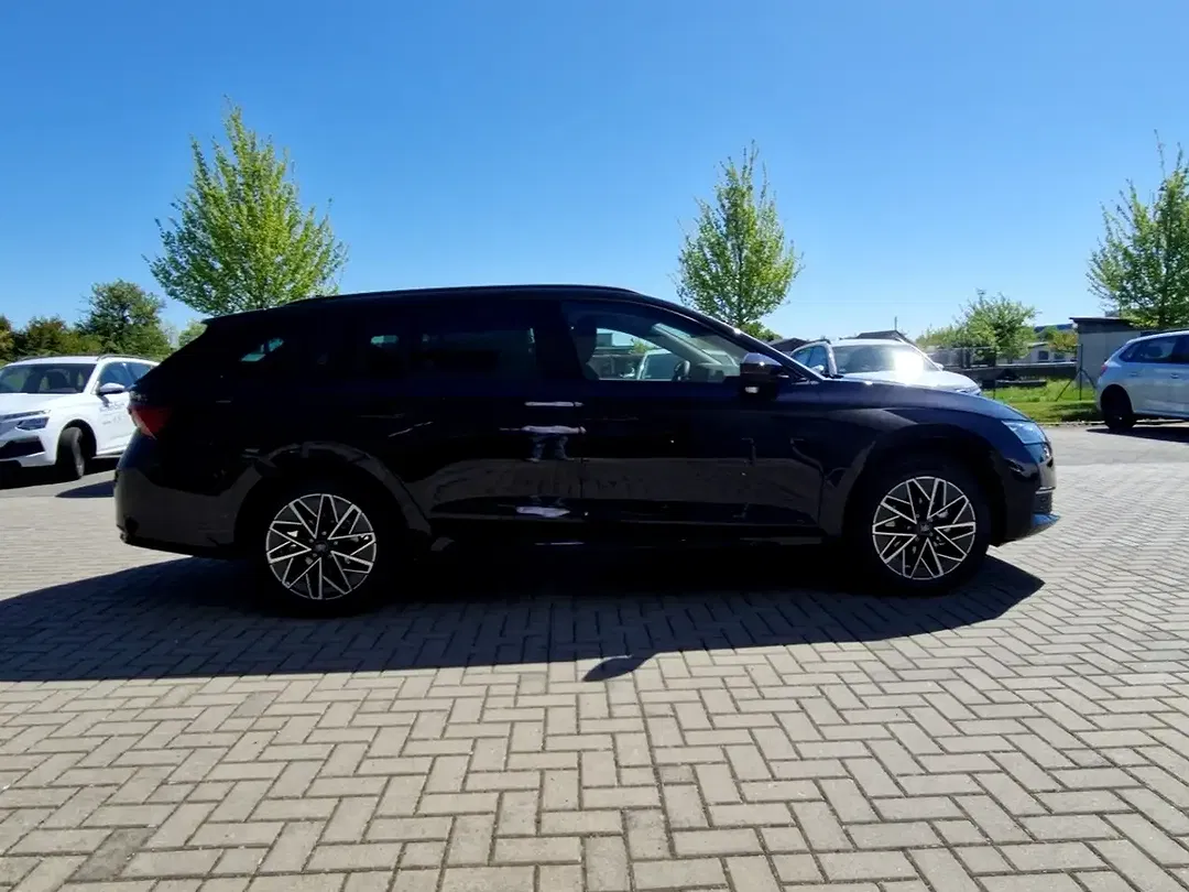 Skoda Octavia - Thumbnail 6