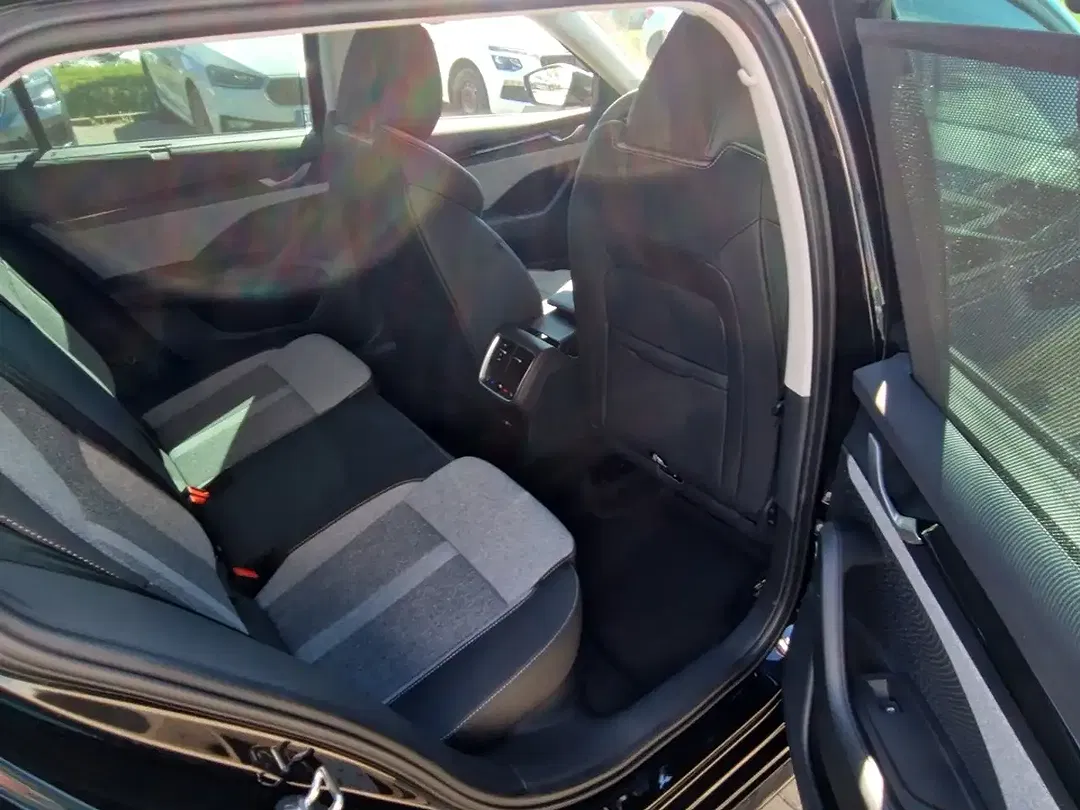 Skoda Octavia - Thumbnail 9