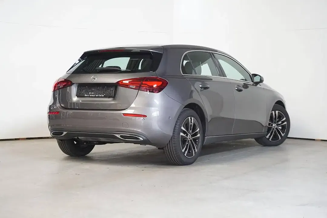 Mercedes-Benz A 200 - Thumbnail 2