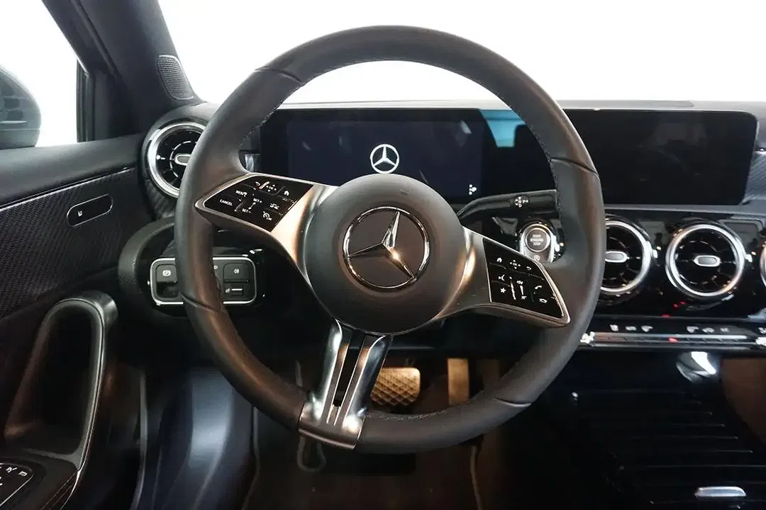 Mercedes-Benz A 200 - Thumbnail 5