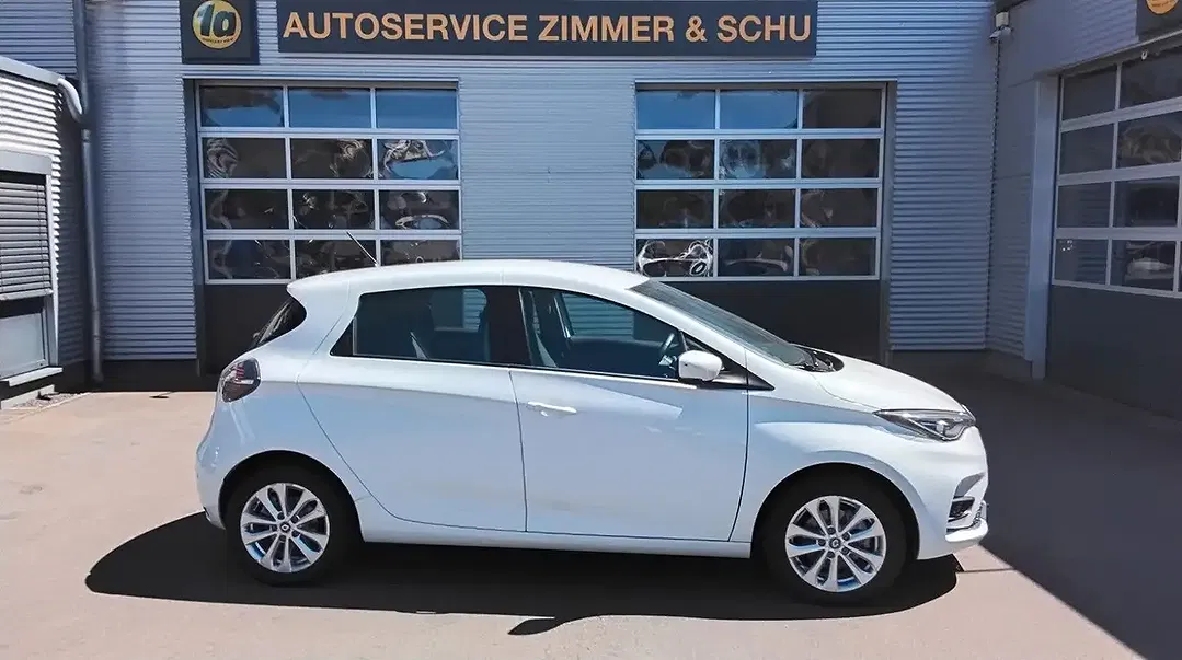 Renault ZOE - Thumbnail 2