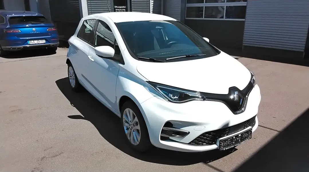 Renault ZOE - Thumbnail 3