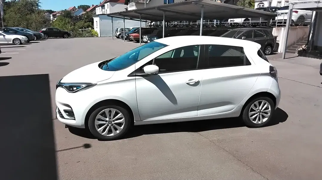 Renault ZOE - Thumbnail 6