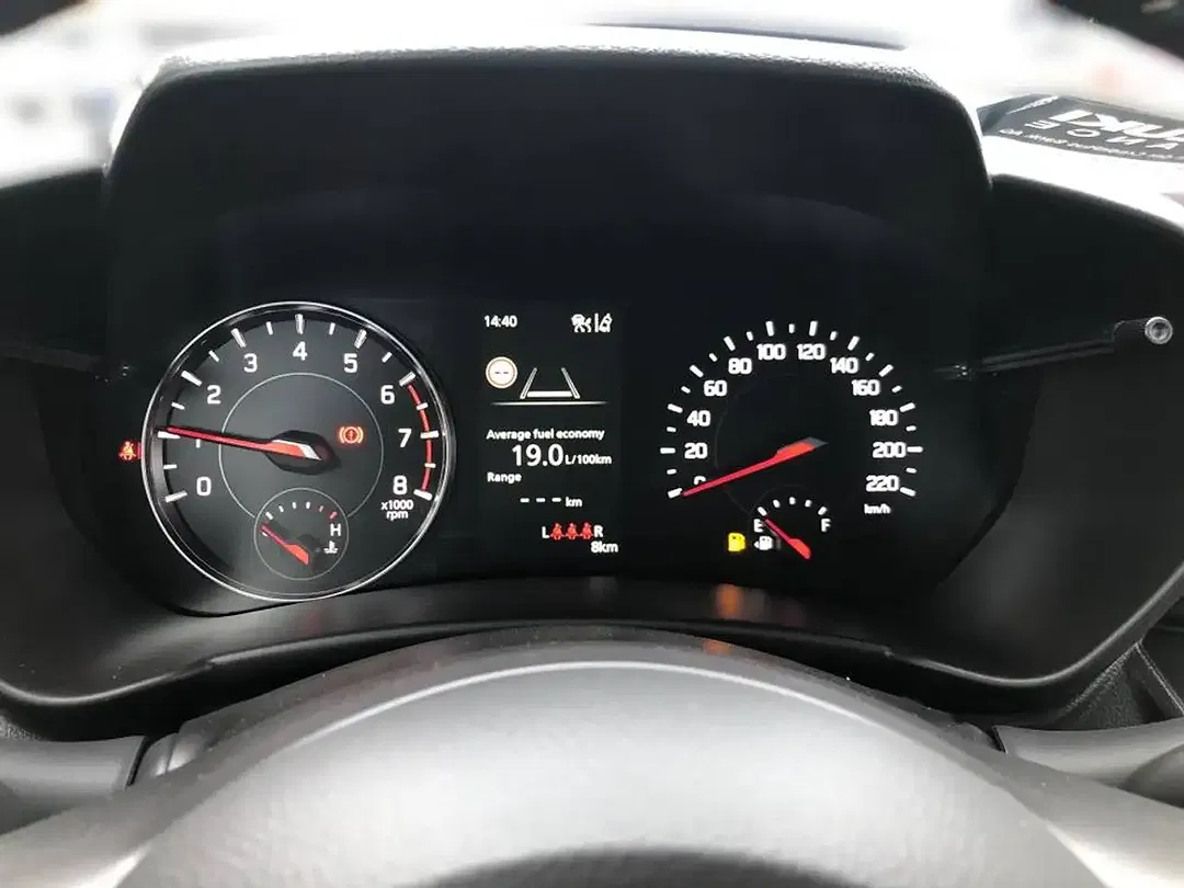 Suzuki Swift - Thumbnail 11