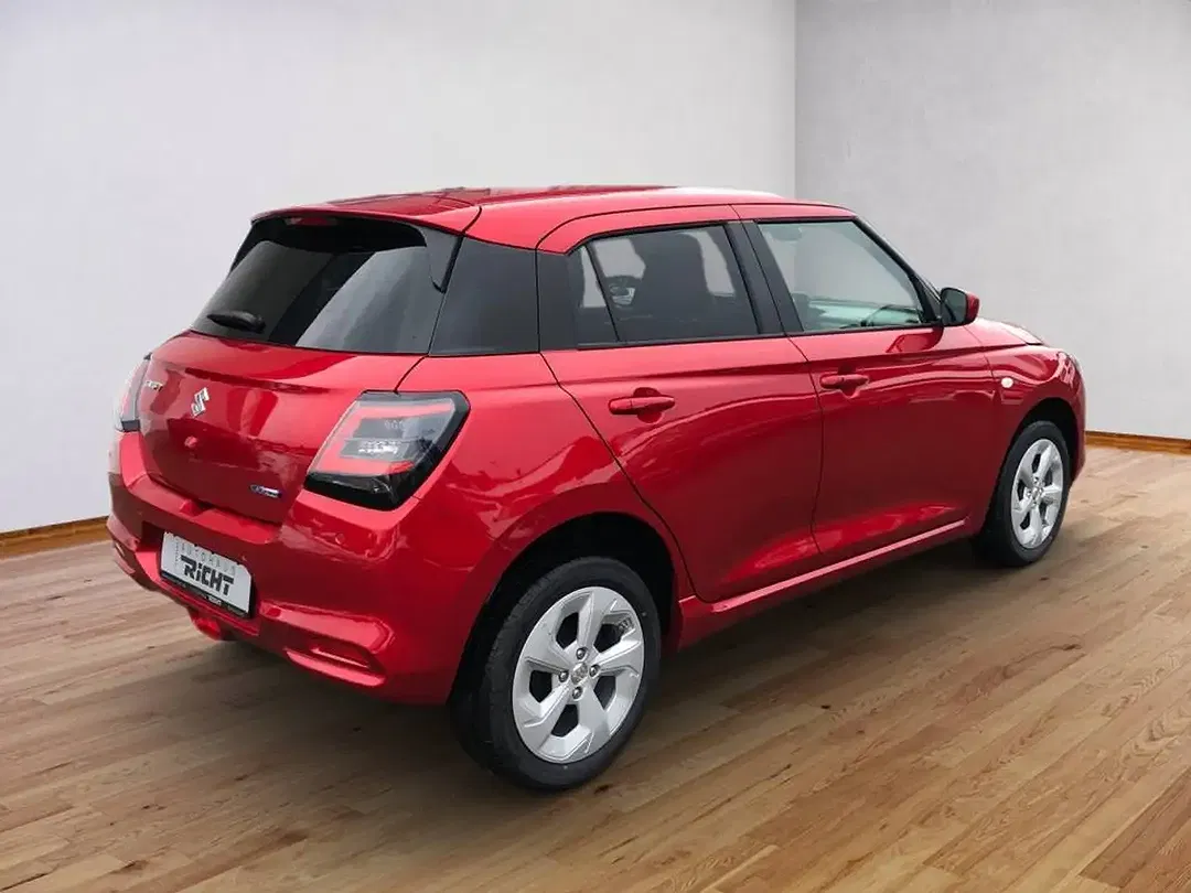 Suzuki Swift - Thumbnail 4