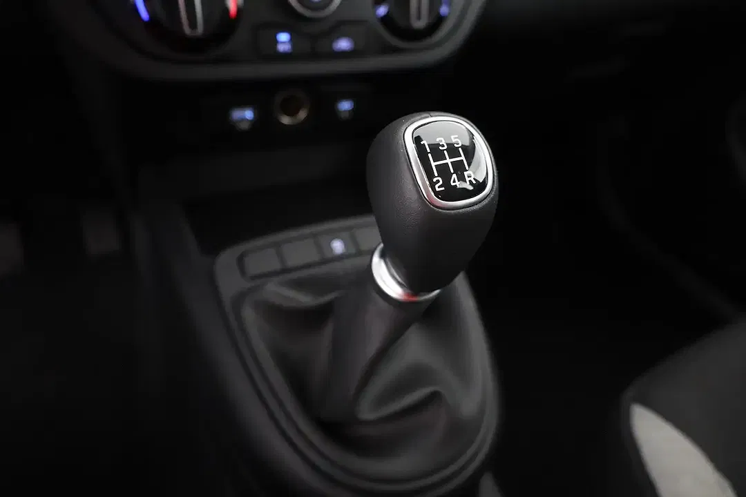 Hyundai i10 - Thumbnail 12