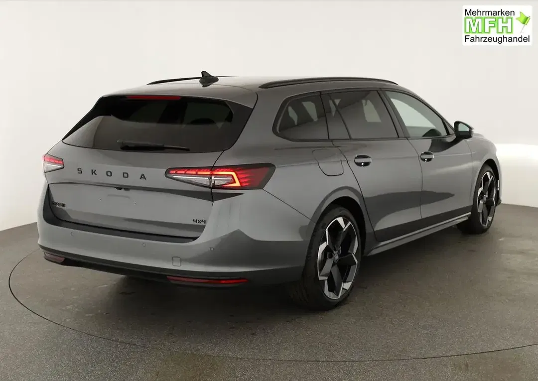 Skoda Superb - Thumbnail 2