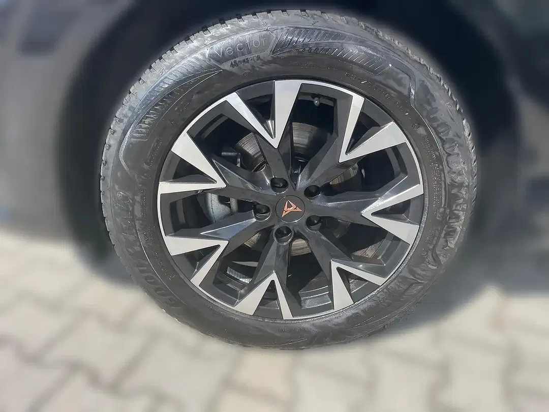CUPRA Terramar - Thumbnail 6