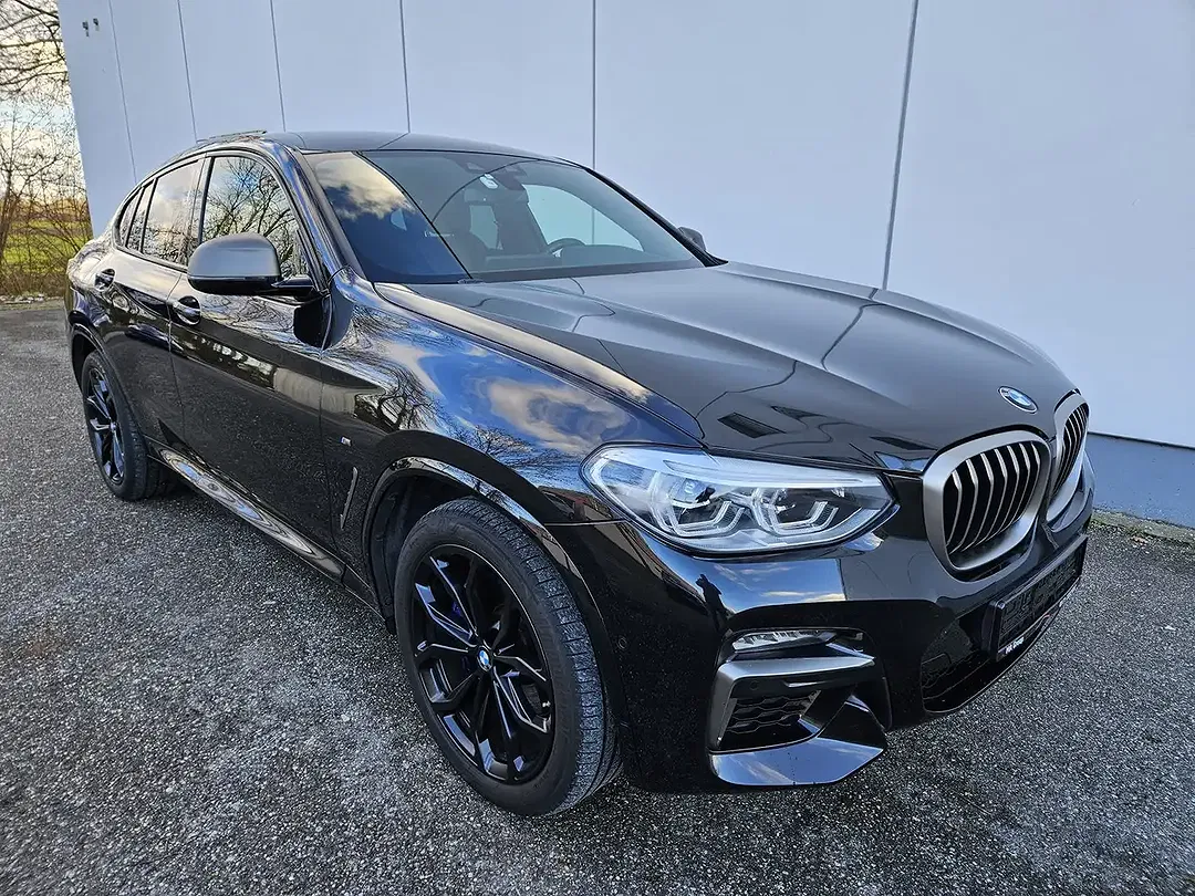 BMW X4 M - Thumbnail 2