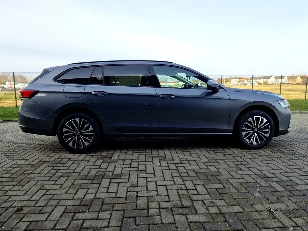 Skoda Superb - Thumbnail 6