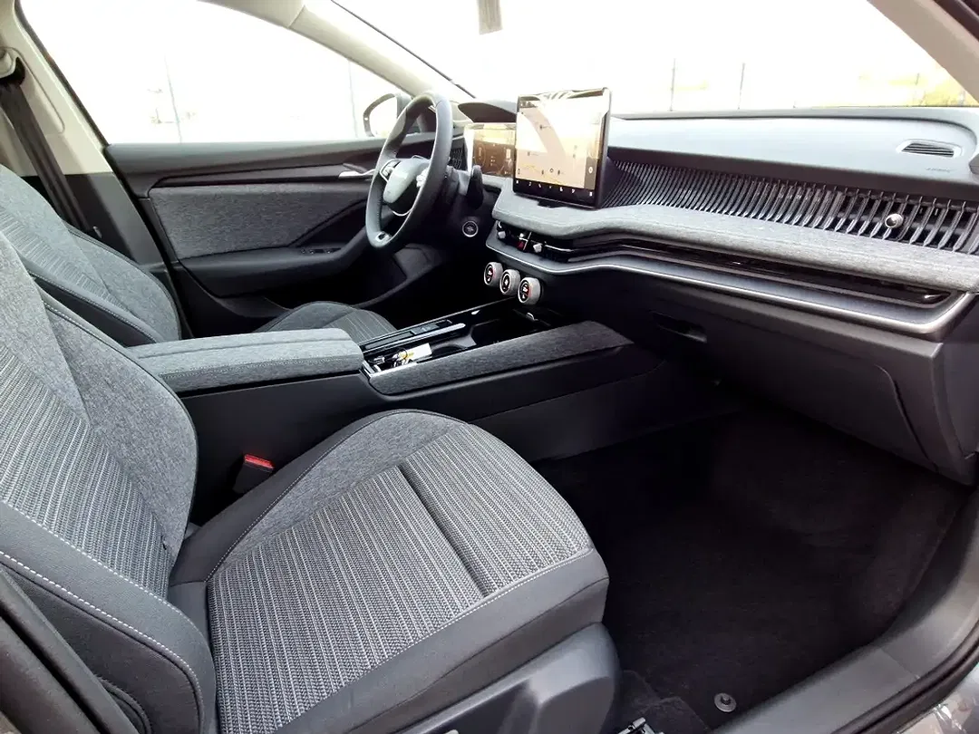 Skoda Superb - Thumbnail 8
