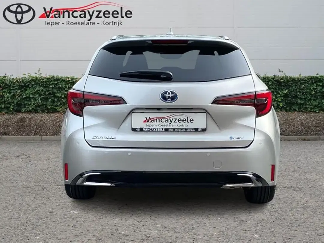 Toyota Corolla - Thumbnail 5