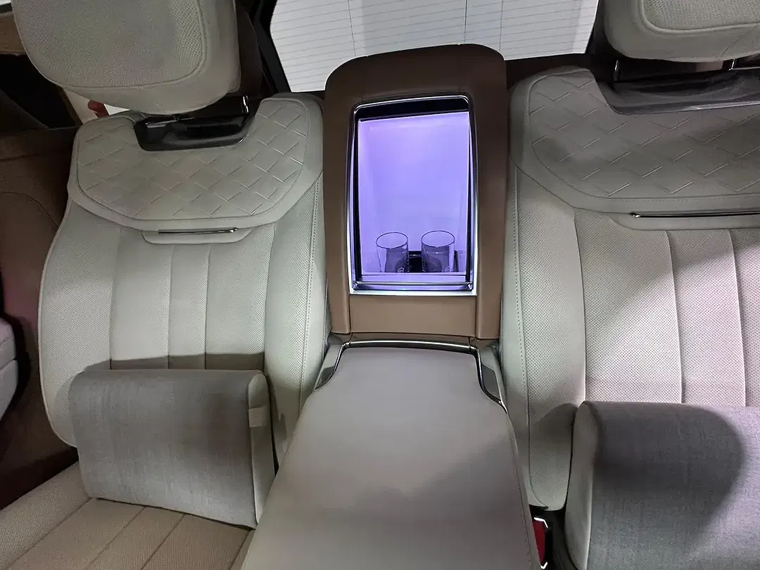 Land Rover Range Rover - Thumbnail 14