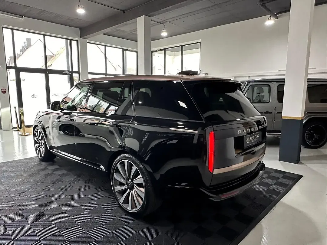 Land Rover Range Rover - Thumbnail 4