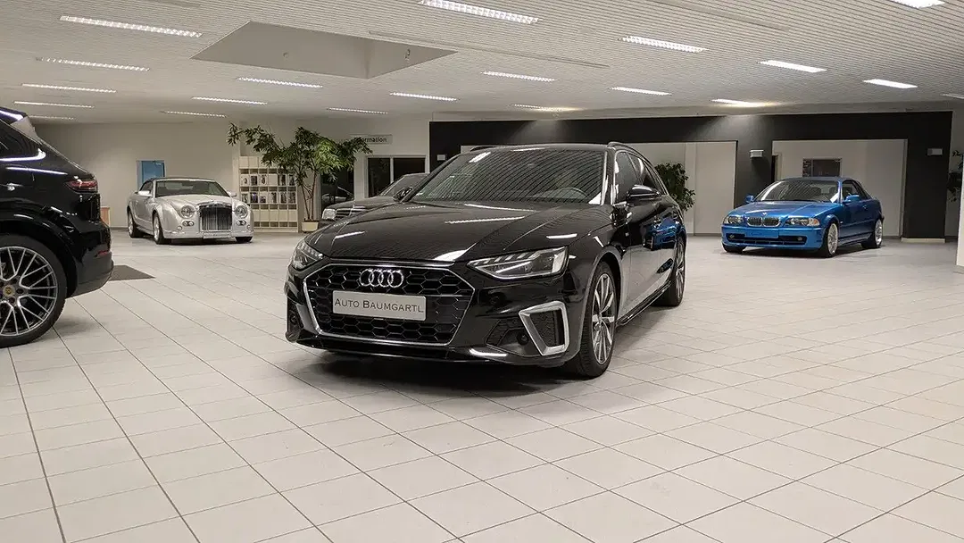 Audi A4 - Thumbnail 1