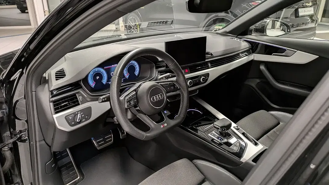 Audi A4 - Thumbnail 10