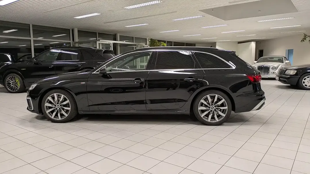 Audi A4 - Thumbnail 8