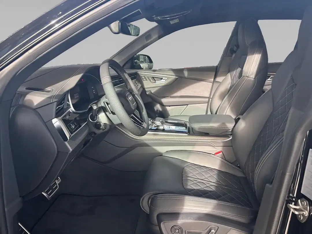 Audi Q8 - Thumbnail 10
