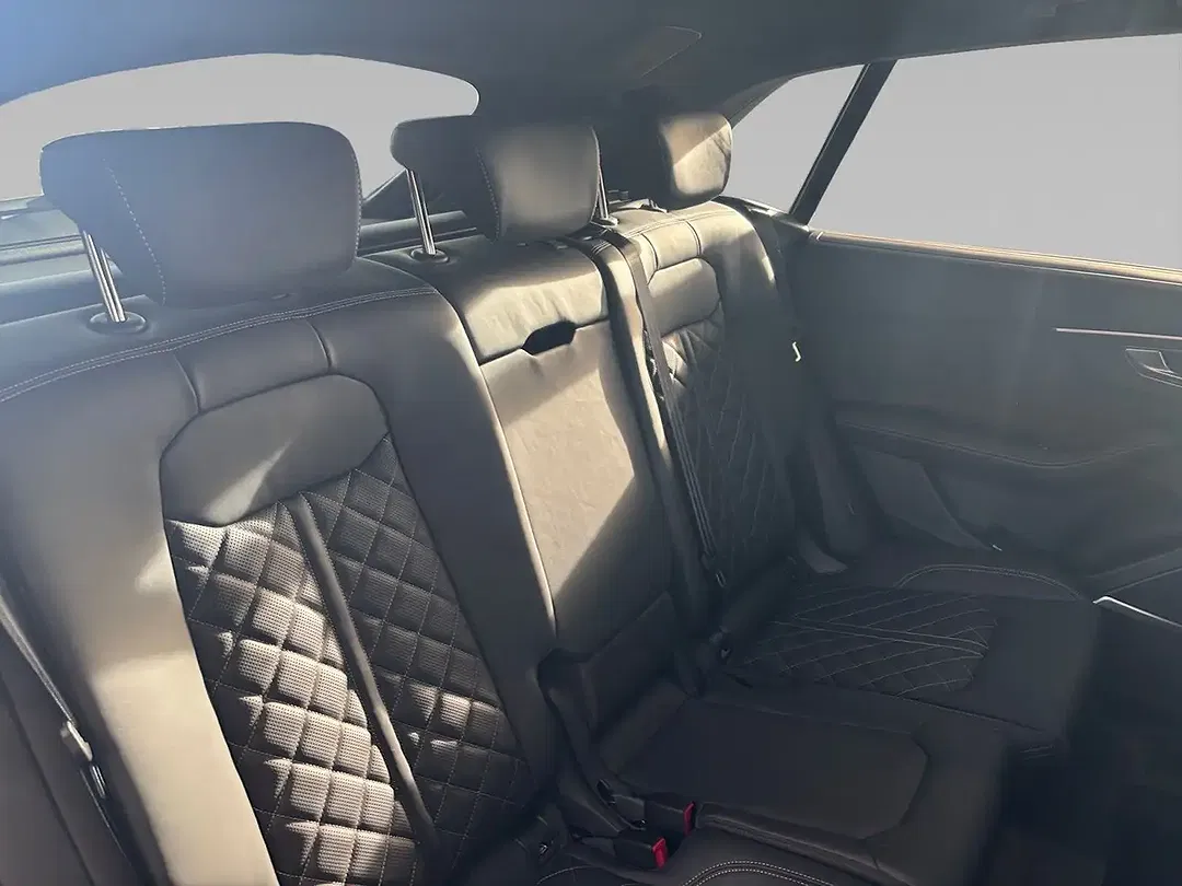 Audi Q8 - Thumbnail 13