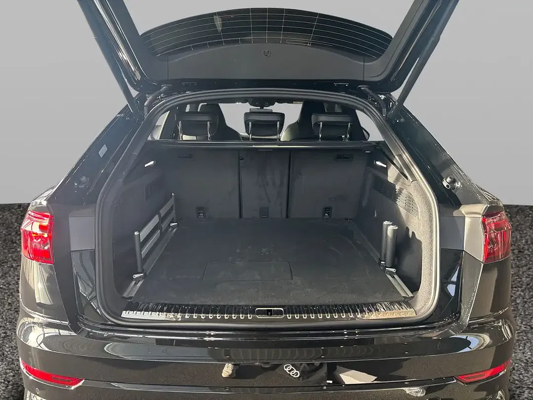 Audi Q8 - Thumbnail 14